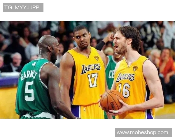 十年前湖人与凯尔特人激战成名场面重现篮球历史辉煌时刻